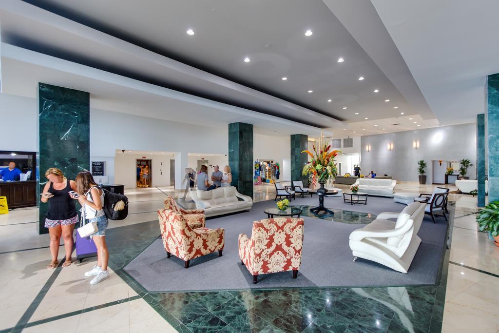 Ocean Front Resort Studio Маями Бийч Екстериор снимка
